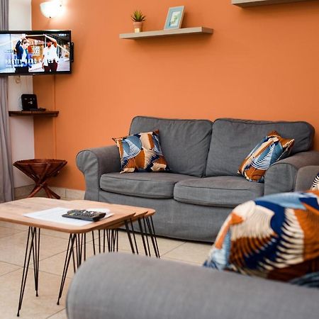 Appartement Charmant Et Lumineux Pointe Noire Eksteriør bilde