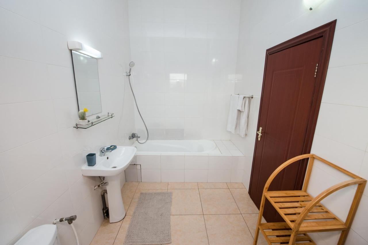 Appartement Charmant Et Lumineux Pointe Noire Eksteriør bilde