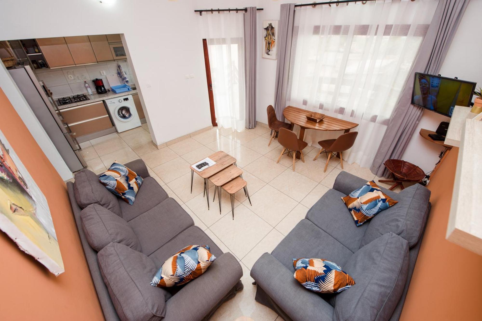 Appartement Charmant Et Lumineux Pointe Noire Eksteriør bilde
